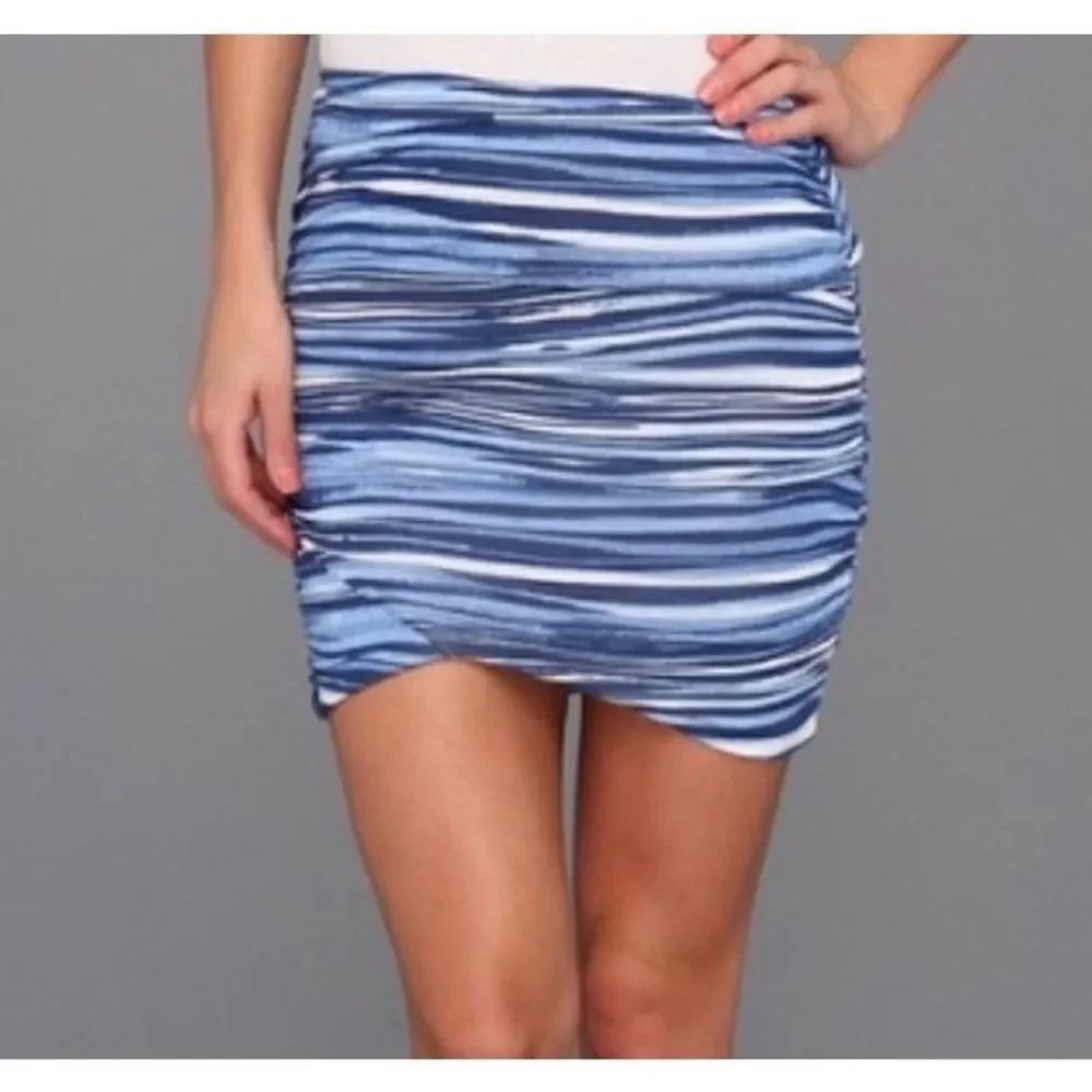 Free people shades of blue scrunch skirt size XS